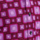 Tube aubergine , violet
